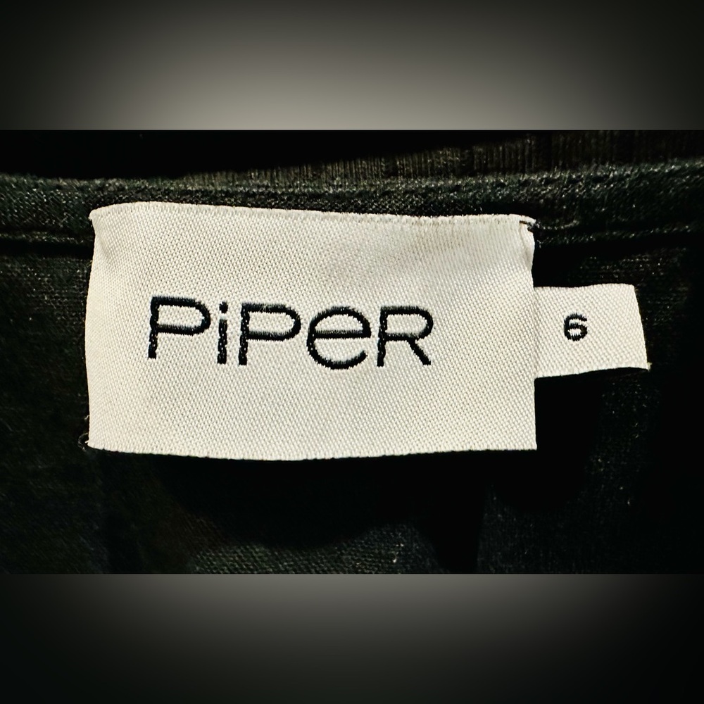 Linen blend Piper dress. Black. size 4. - Picture 8 of 8